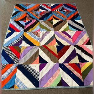 Amish Handmade Patchwork Quilt 54” x 45” Lap Blanket or Picnic Quilt